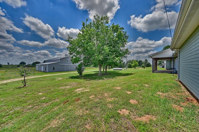 5134 Brune Road, New Ulm, TX 78950