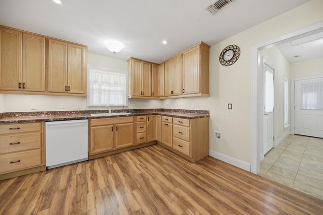 5134 Brune Road, New Ulm, TX 78950