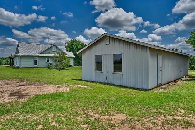 5134 Brune Road, New Ulm, TX 78950