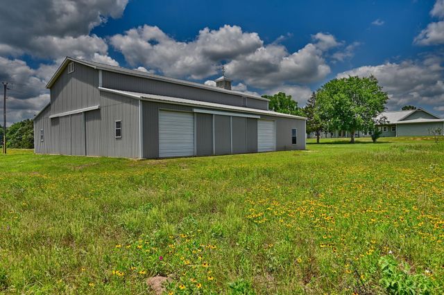 5134 Brune Road, New Ulm, TX 78950