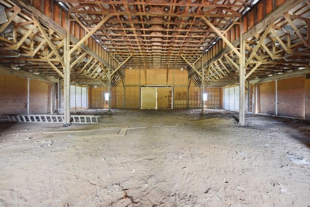 5134 Brune Road, New Ulm, TX 78950