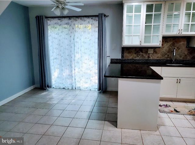 2366 SOUTHGATE SQ, Reston, VA 20191