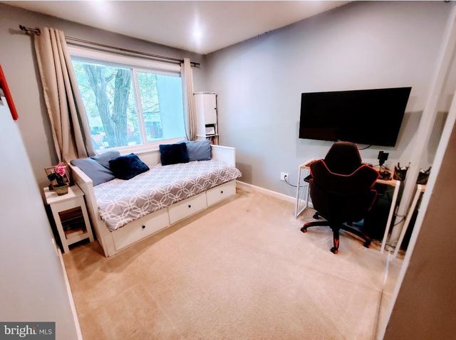 2366 SOUTHGATE SQ, Reston, VA 20191