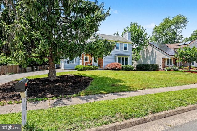 4316 SILAS HUTCHINSON DR, Chantilly, VA 20151