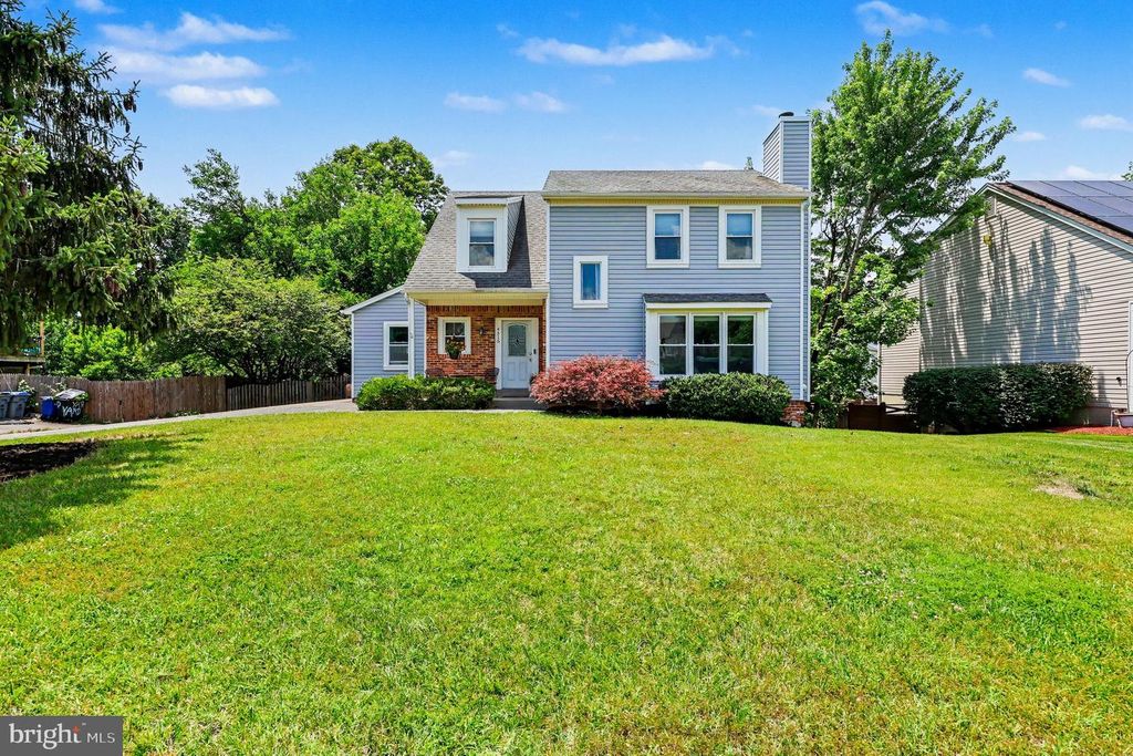 4316 SILAS HUTCHINSON DR, Chantilly, VA 20151