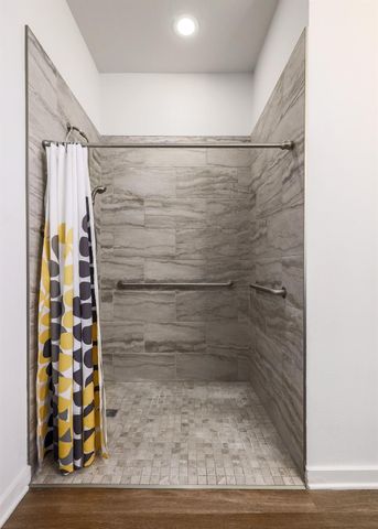 1900 Barton Springs RD 1045, Austin, TX 78704