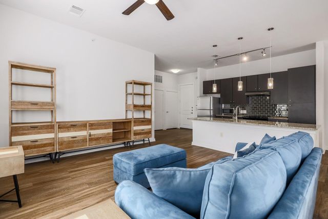 1900 Barton Springs RD 1045, Austin, TX 78704