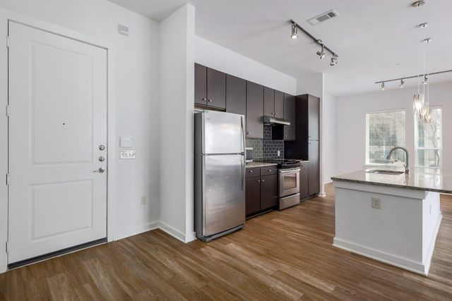 1900 Barton Springs RD 1045, Austin, TX 78704