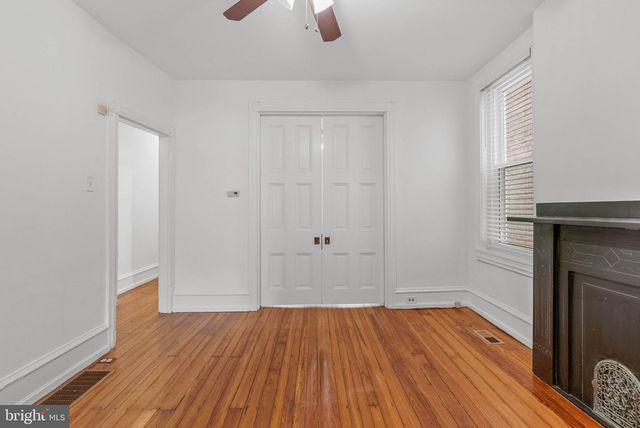 4360 MANAYUNK AVE, Philadelphia, PA 19128