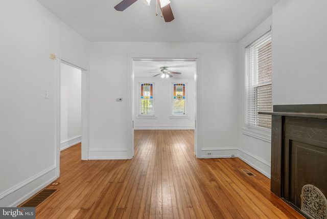 4360 MANAYUNK AVE, Philadelphia, PA 19128