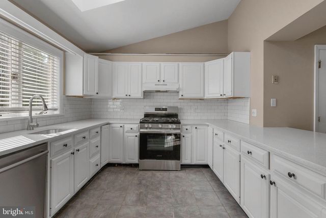 4360 MANAYUNK AVE, Philadelphia, PA 19128