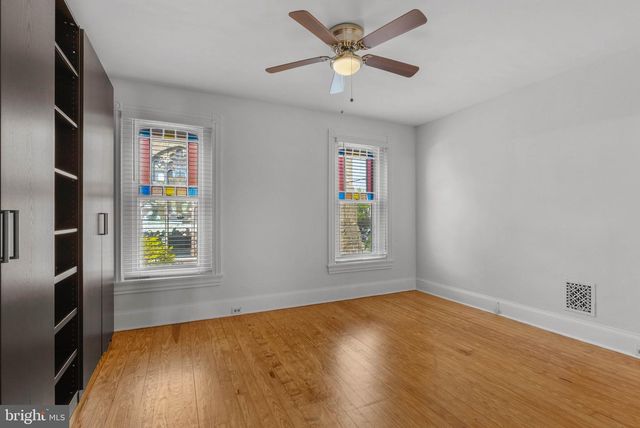 4360 MANAYUNK AVE, Philadelphia, PA 19128