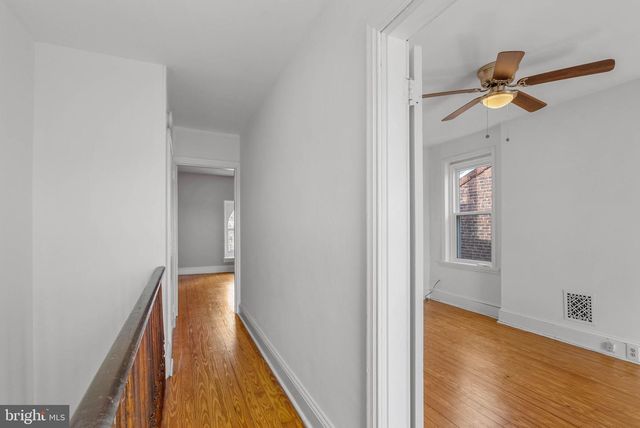 4360 MANAYUNK AVE, Philadelphia, PA 19128