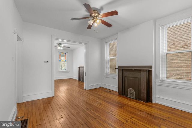 4360 MANAYUNK AVE, Philadelphia, PA 19128