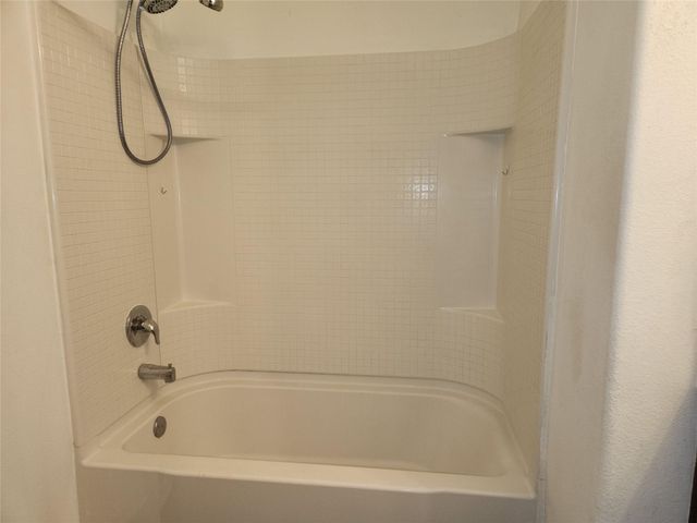 303 Pine Mist Lane, Conroe, TX 77304