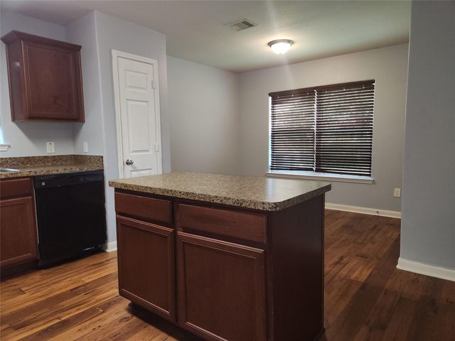 303 Pine Mist Lane, Conroe, TX 77304