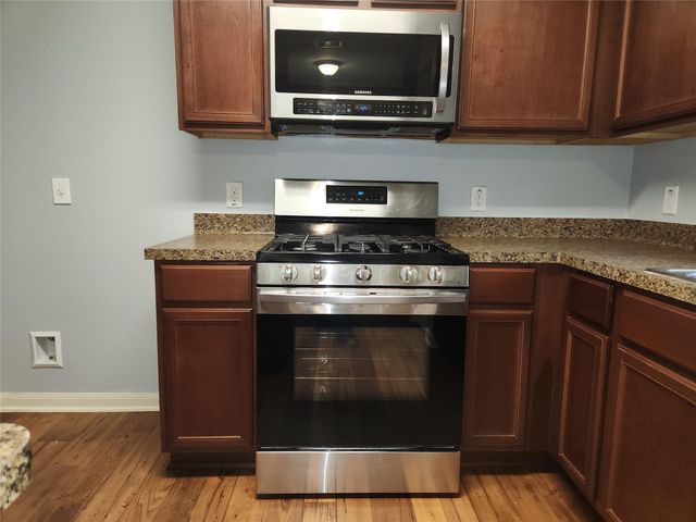 303 Pine Mist Lane, Conroe, TX 77304