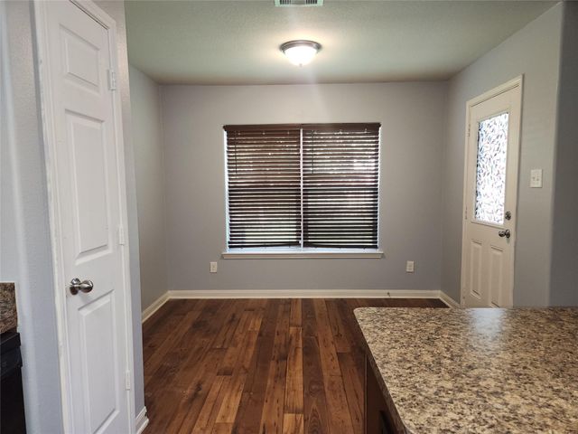 303 Pine Mist Lane, Conroe, TX 77304