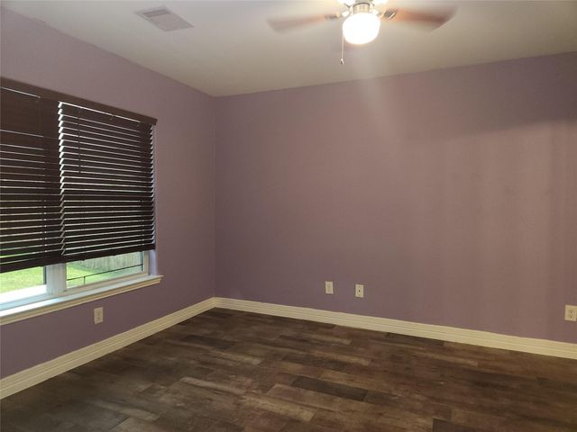 303 Pine Mist Lane, Conroe, TX 77304