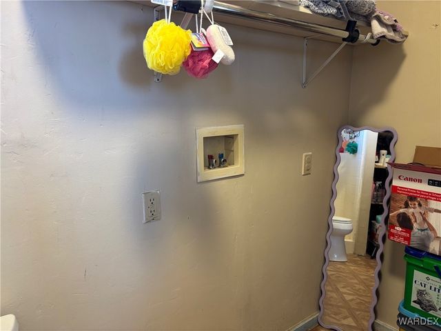 3587 N Horse Mesa Road, Golden Valley, AZ 86413