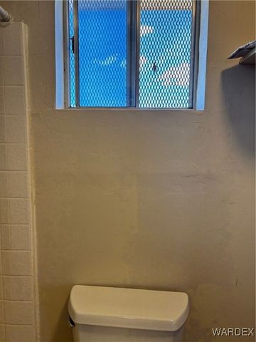 3587 N Horse Mesa Road, Golden Valley, AZ 86413