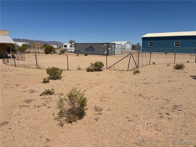 3587 N Horse Mesa Road, Golden Valley, AZ 86413