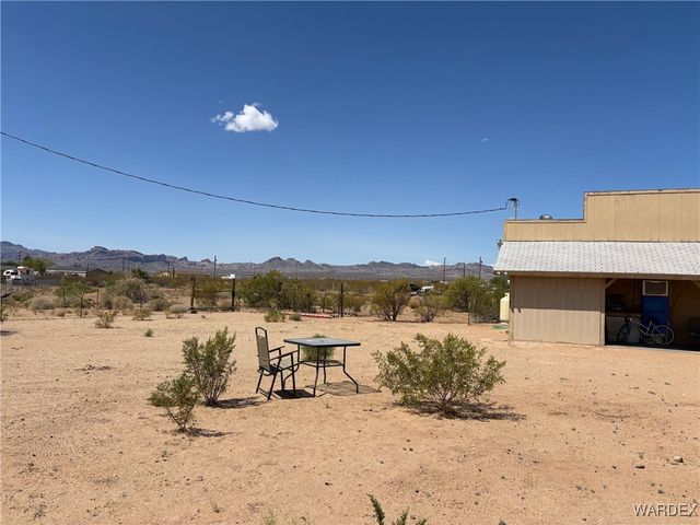 3587 N Horse Mesa Road, Golden Valley, AZ 86413