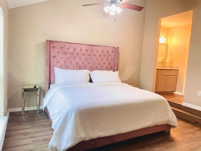 8732 Village Of Fondren Drive 8732, Houston, TX 77071