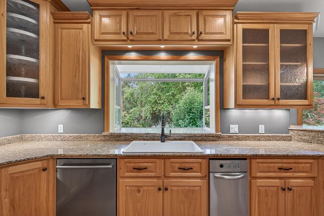 3773 Helms Road, Grants Pass, OR 97527