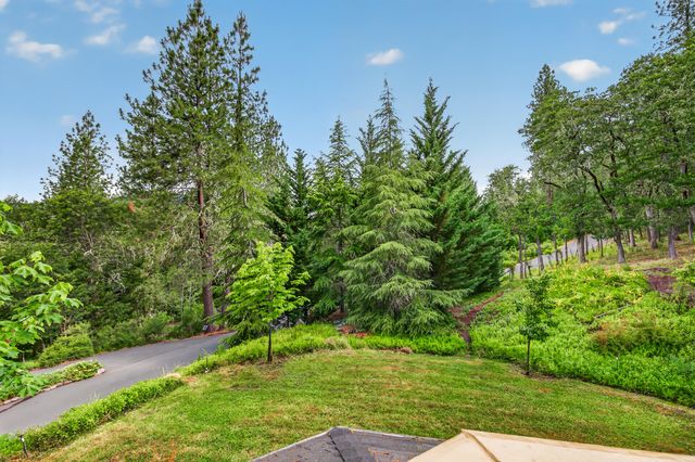3773 Helms Road, Grants Pass, OR 97527