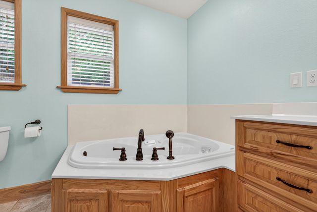 3773 Helms Road, Grants Pass, OR 97527
