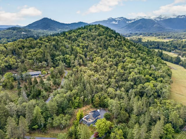 3773 Helms Road, Grants Pass, OR 97527