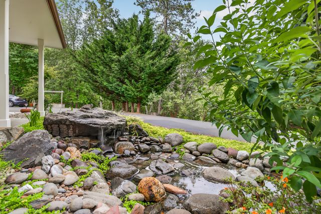 3773 Helms Road, Grants Pass, OR 97527