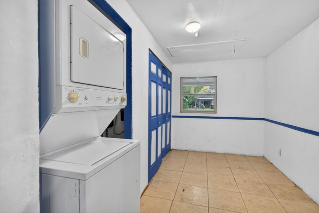 1425 SW 19th Avenue, Fort Lauderdale, FL 33312