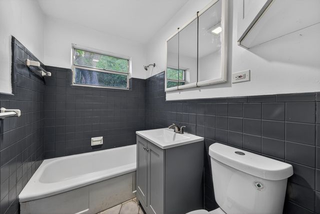 1425 SW 19th Avenue, Fort Lauderdale, FL 33312