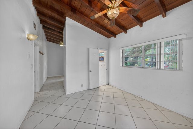 1425 SW 19th Avenue, Fort Lauderdale, FL 33312