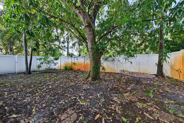 1425 SW 19th Avenue, Fort Lauderdale, FL 33312