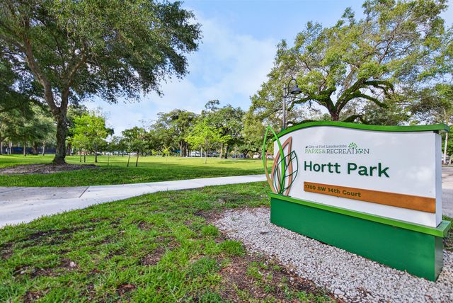 1425 SW 19th Avenue, Fort Lauderdale, FL 33312