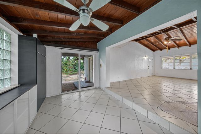 1425 SW 19th Avenue, Fort Lauderdale, FL 33312