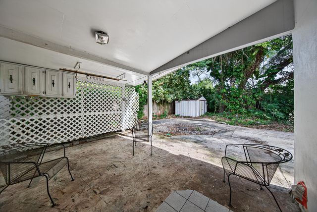 1425 SW 19th Avenue, Fort Lauderdale, FL 33312