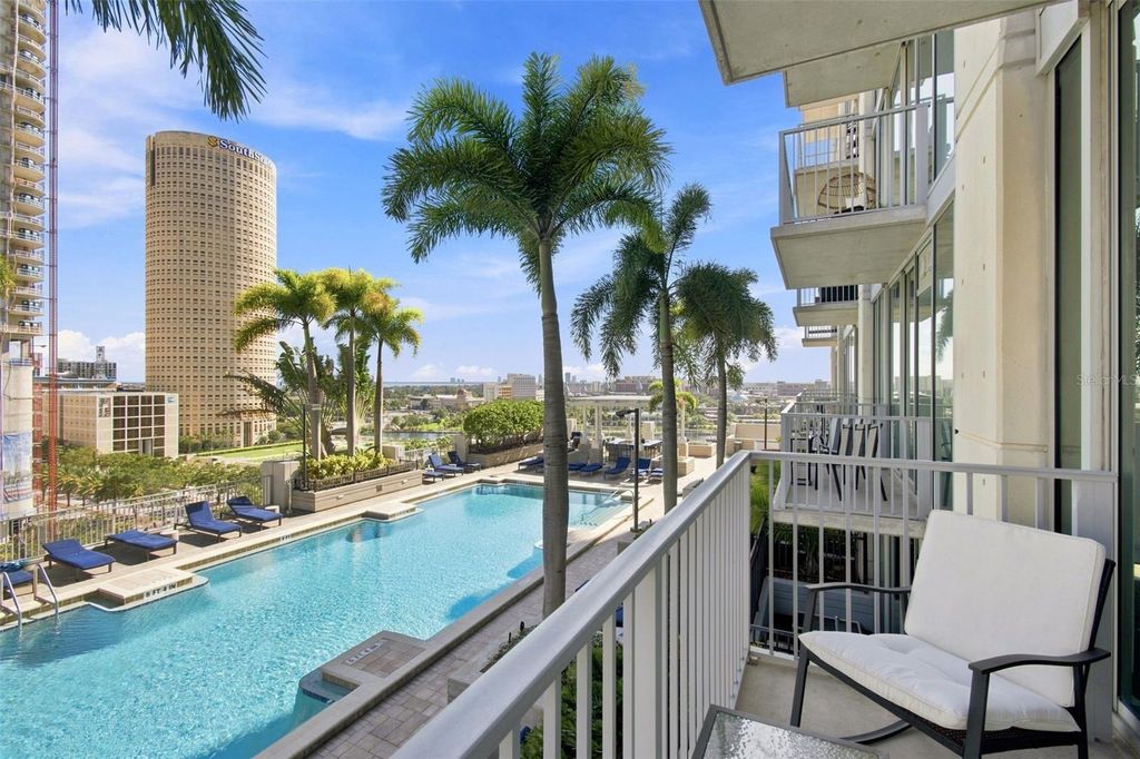 Image 2 of property listing at 777 N ASHLEY DRIVE 910, Tampa, FL 33602