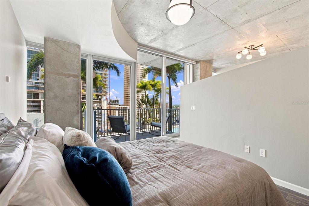 Image 19 of property listing at 777 N ASHLEY DRIVE 910, Tampa, FL 33602