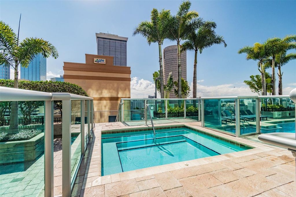 Image 29 of property listing at 777 N ASHLEY DRIVE 910, Tampa, FL 33602