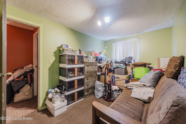 3603 Longbranch Ct, Louisville, KY 40219