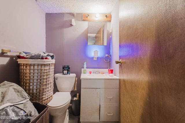 3603 Longbranch Ct, Louisville, KY 40219