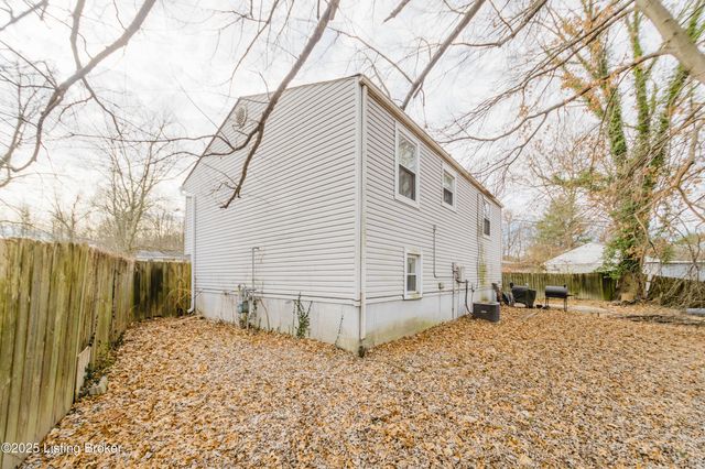 3603 Longbranch Ct, Louisville, KY 40219