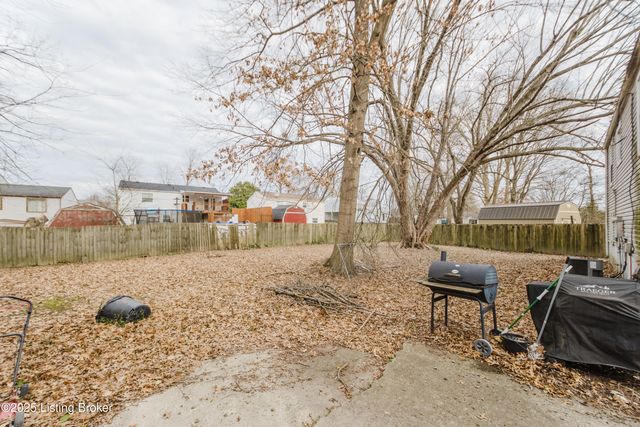 3603 Longbranch Ct, Louisville, KY 40219