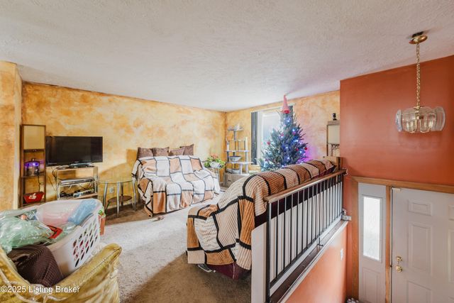 3603 Longbranch Ct, Louisville, KY 40219