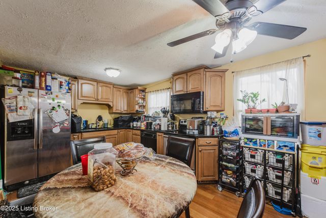 3603 Longbranch Ct, Louisville, KY 40219