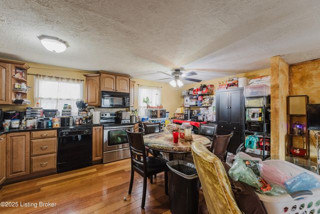 3603 Longbranch Ct, Louisville, KY 40219